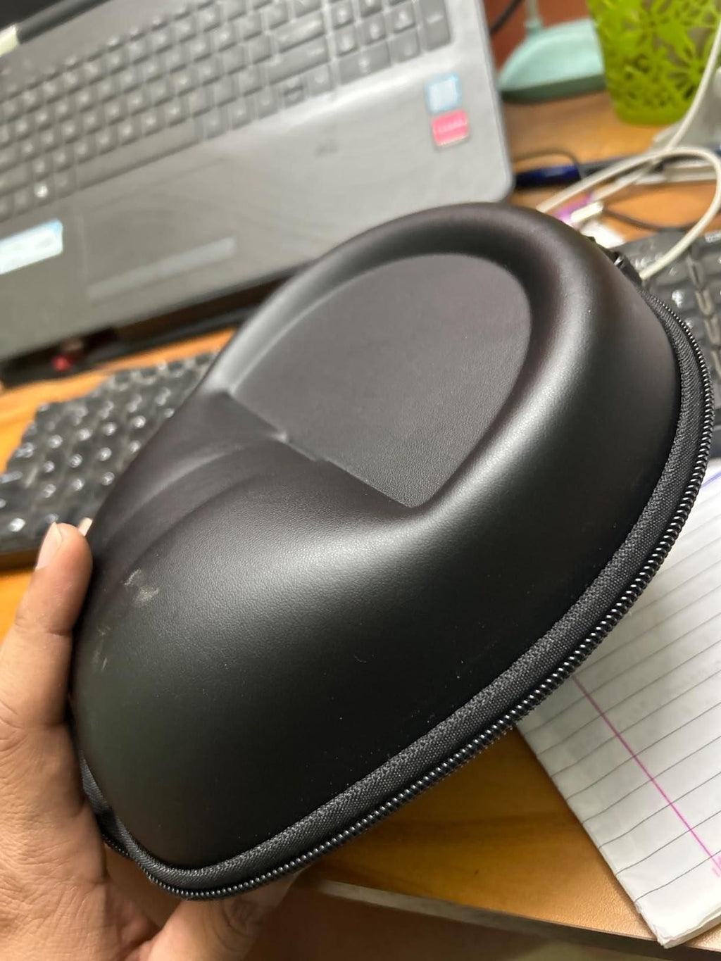 Headphone Carrying Case for Universal Oversized (Black)